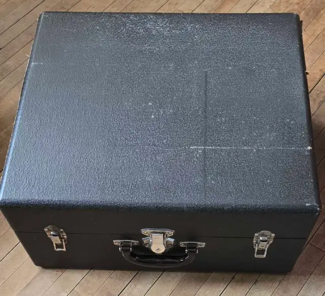 Hohner Verdi 1A Accordian - Photo 9