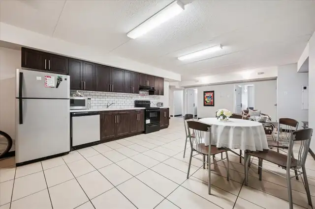 Spacious Student Accommodation (Furnished and En-suite Bathroom) - Photo 3