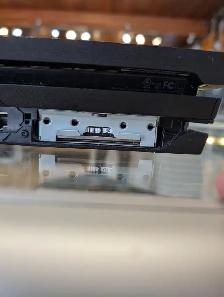 PlayStation 4 Pro - Photo 2