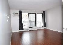 SPACIOUS – RENOVATED – PET FRIENDLY - Photo 2