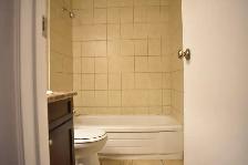 SPACIOUS – RENOVATED – PET FRIENDLY - Photo 5