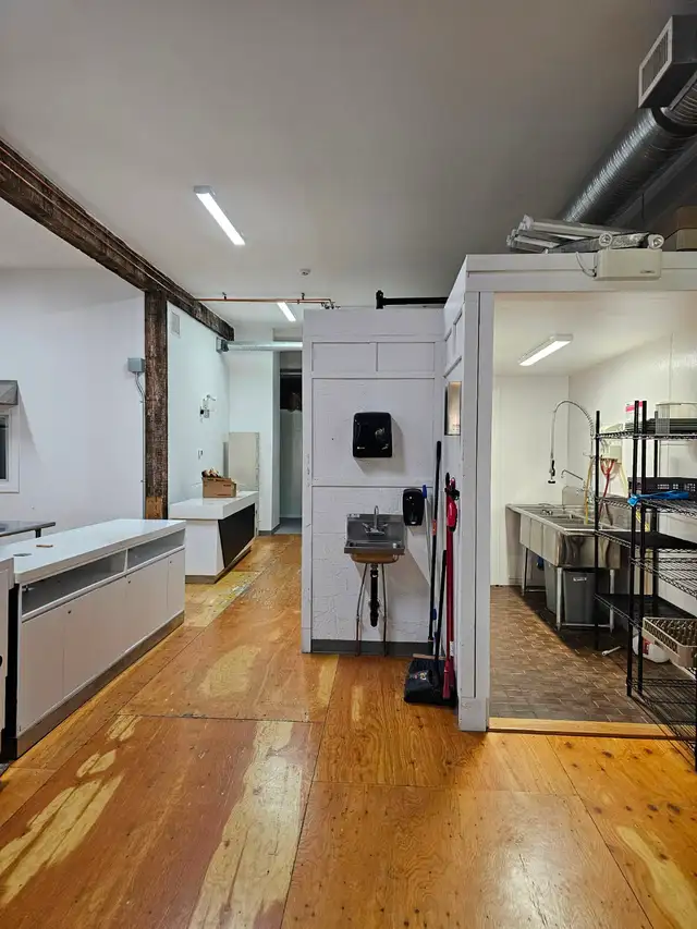 ️ Prime Downtown Lethbridge Commercial Space – Available Immed - Photo 7