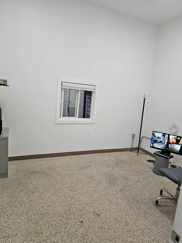 ️ Prime Downtown Lethbridge Commercial Space – Available Immed - Photo 8