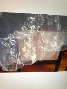 VINTAGE VOILE BRODE UTILISE EN 1958 ,1ERECOMMUNION ET MARIAGE