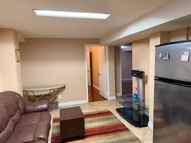 Luxury basement apartment for rent - Photo 2