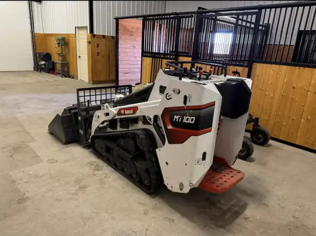 2024 Bobcat MT100 - Photo 2