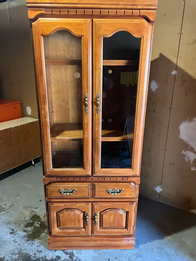 Free delivery used Kroecheler Wooden Display Cabinet - Photo 2