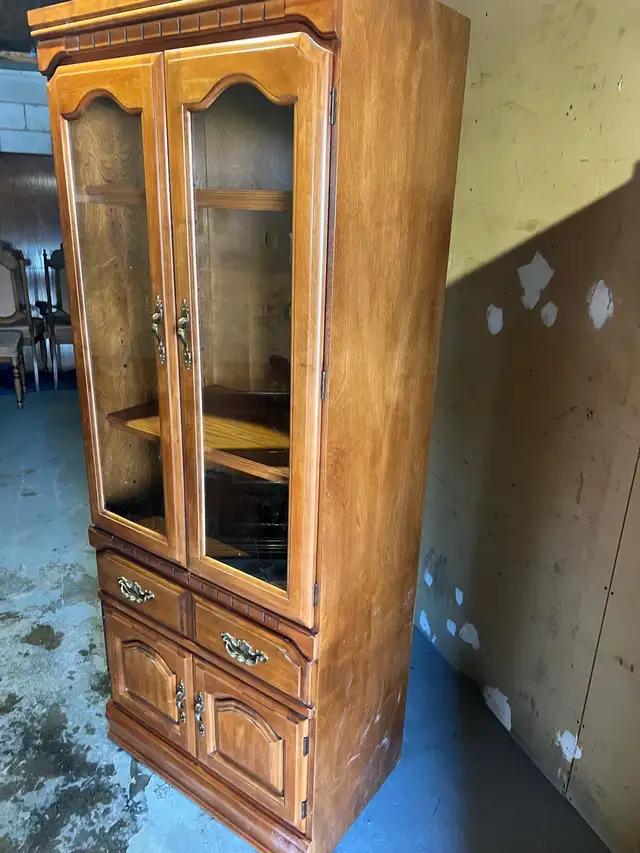 Free delivery used Kroecheler Wooden Display Cabinet - Photo 4