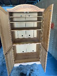 Free delivery used Wooden Wardrobe Armoire Cabinet - Photo 4