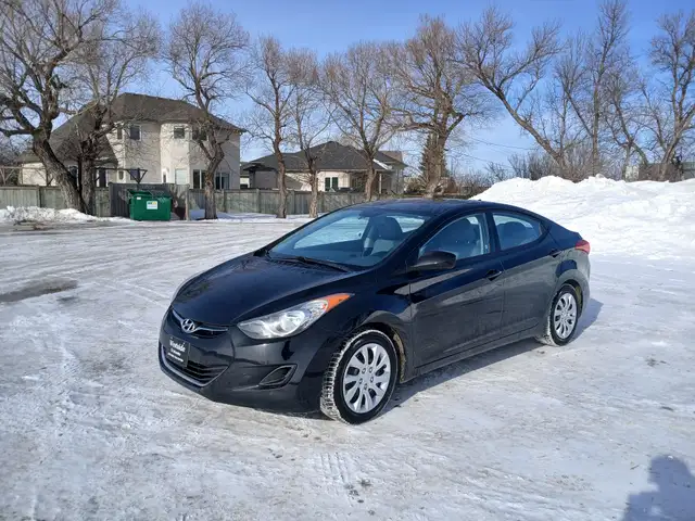 2013 Hyundai Elantra GL Manual!