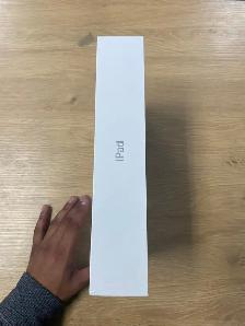 iPad 9th Gen BNIB   AirPods   Fast Charger – Delivery Available
