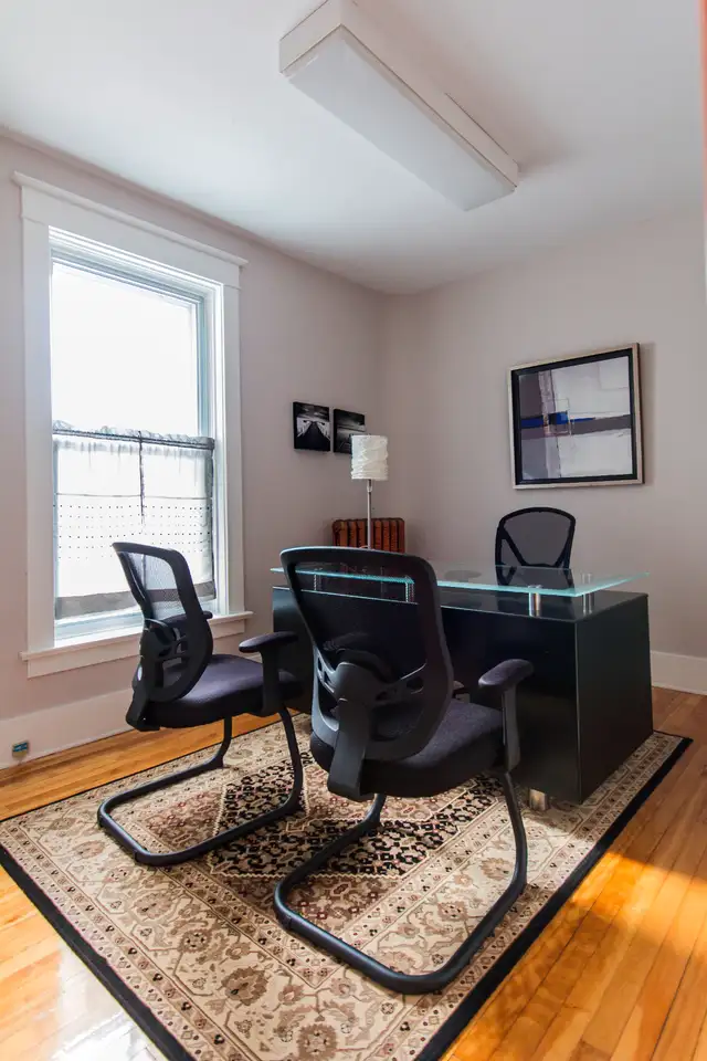 Bureau à louer dans un Centre Professionnel - Photo 4