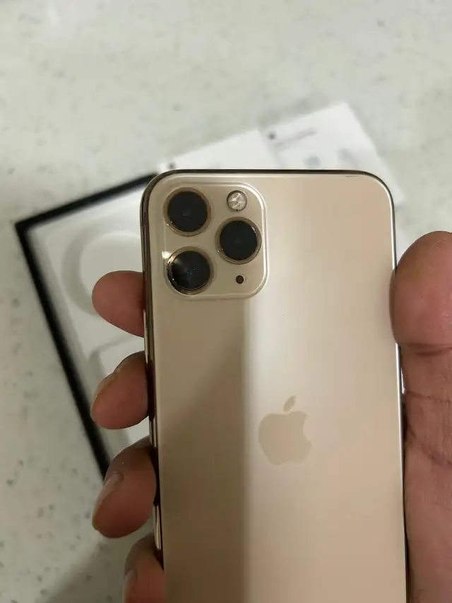 iPhone 11 PRO 512GB - Mint Condition! - Photo 5