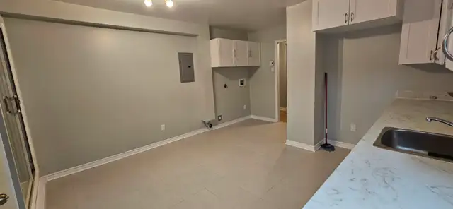 Grand 4 ½ rénové à louer Pointe-Aux-Trembles $1520/mois - Photo 2