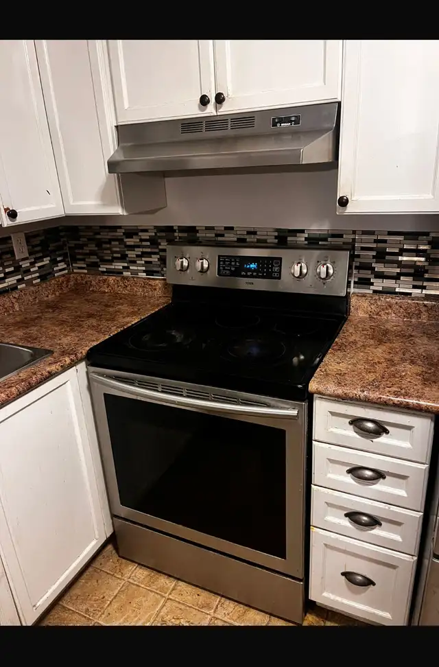 Shared Rooms Available near Conestoga College, Cambridge - Photo 3