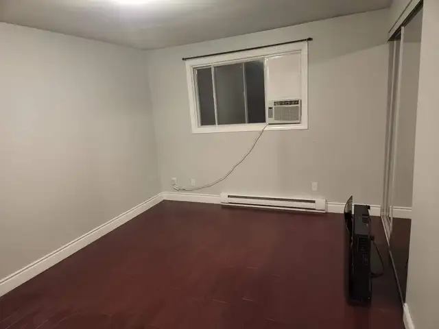 Shared Rooms Available near Conestoga College, Cambridge - Photo 8