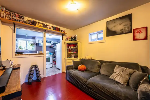 Cozy 1-Bedroom Cottage in Quiet Uphill – Steps to Parks & Trails - Photo 5