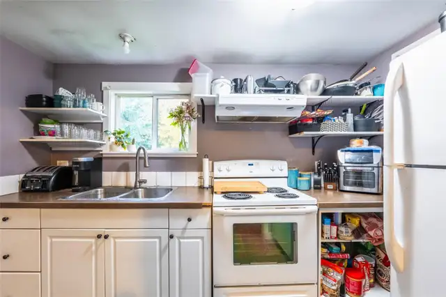 Cozy 1-Bedroom Cottage in Quiet Uphill – Steps to Parks & Trails - Photo 7