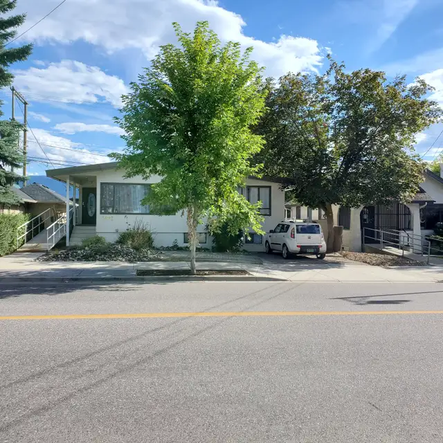 Two Bedroom, 1 Bathroom Basement Suite in Downtown Vernon