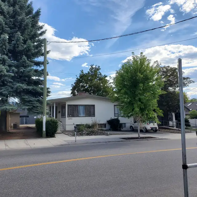 Two Bedroom, 1 Bathroom Basement Suite in Downtown Vernon - Photo 2