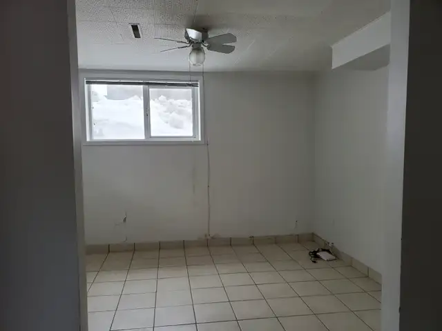 Two Bedroom, 1 Bathroom Basement Suite in Downtown Vernon - Photo 5