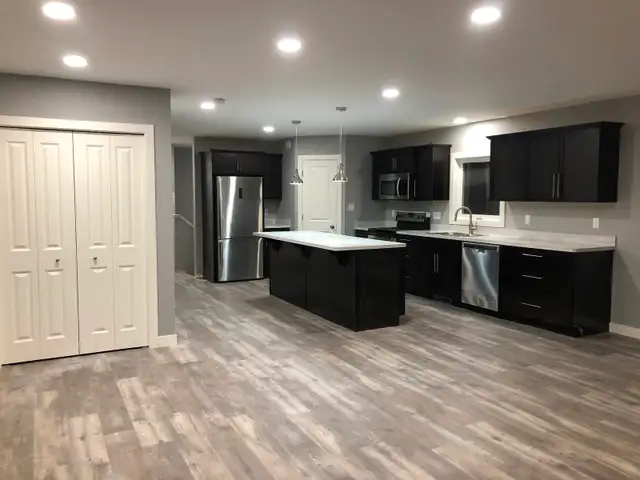 Condo For Rent - Photo 3