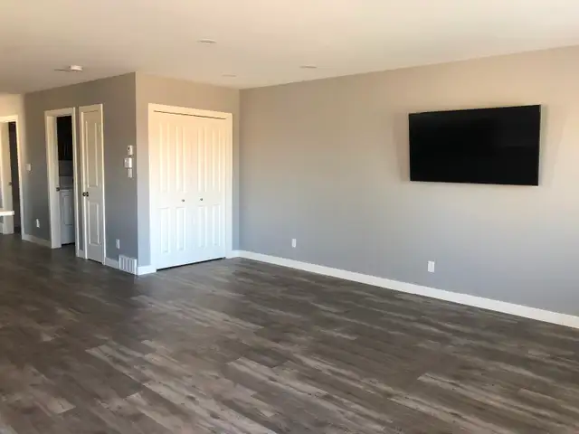 Condo For Rent - Photo 6