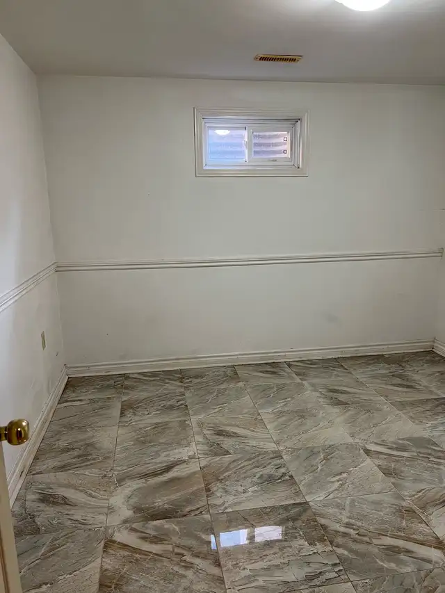 Basement apartment McCowan and Finch - Photo 5