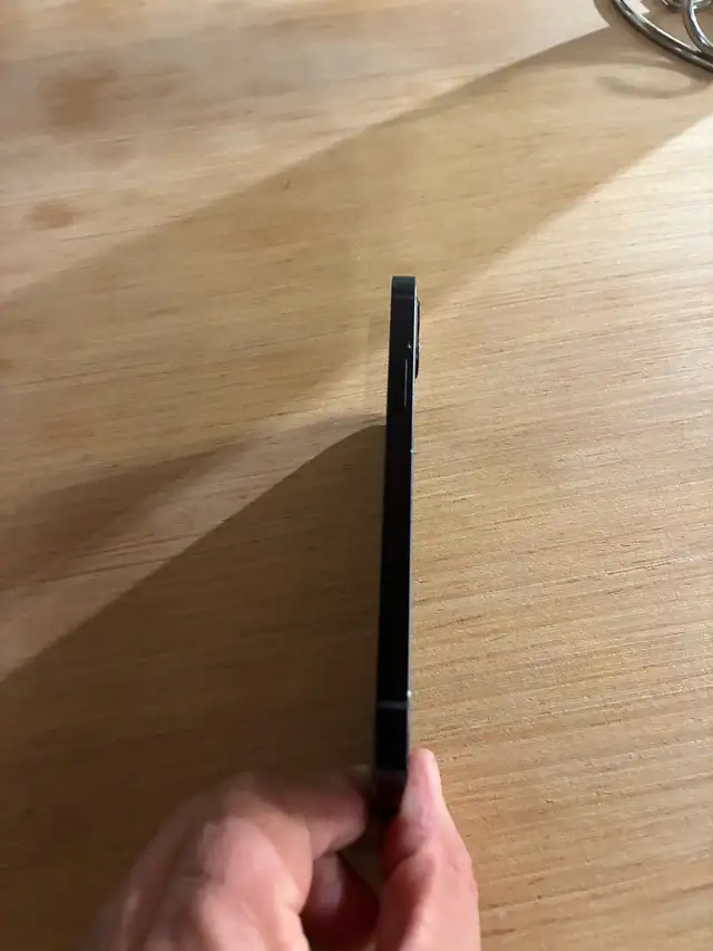 IPhone 12 128gb Black - Photo 3