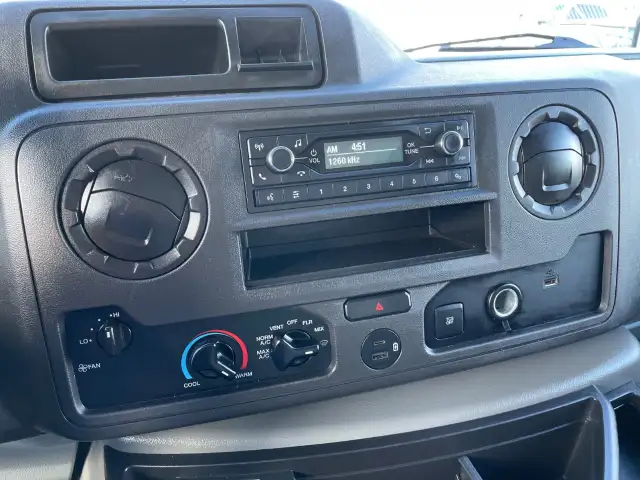 2024 Ford E-Series Cutaway - Photo 13