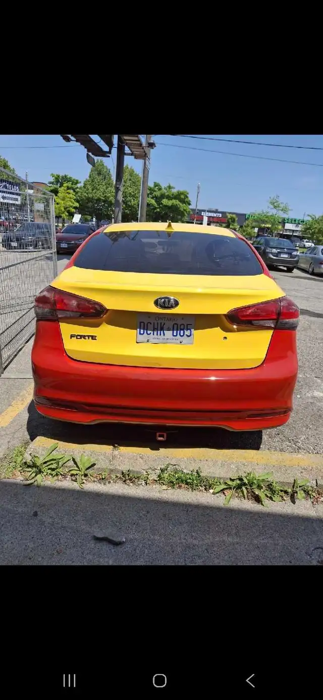 2018 Kia Forte - Photo 2