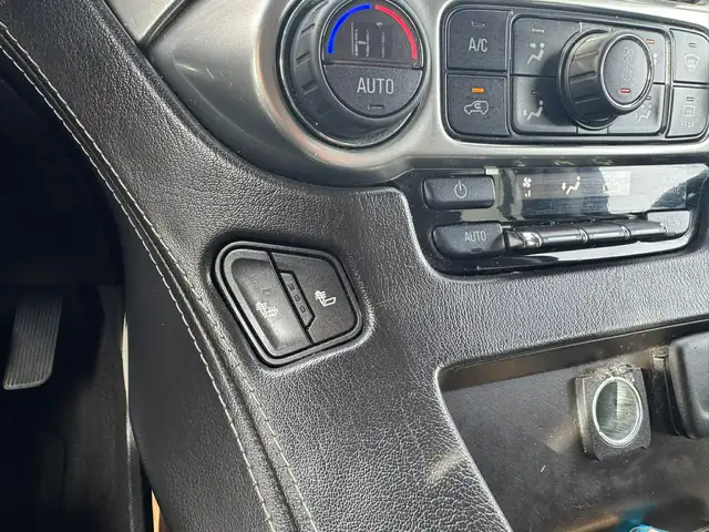 2015 Chevrolet Tahoe LT - Photo 16