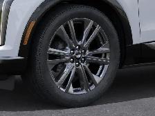 2026 Cadillac OPTIQ - Photo 9