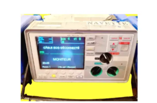 ZOLL E SERIES DEFIBRILLATION MONITOR FRENCH LANGUAGE - Photo 2