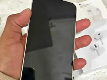 iPhone 13 256gb White Airpods/Adapter/Delivery - Photo 3