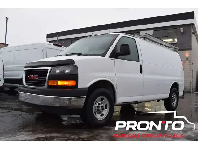 2017 GMC Savana Cargo Van 2500  4.8L V8  FULL RACK  Hitch