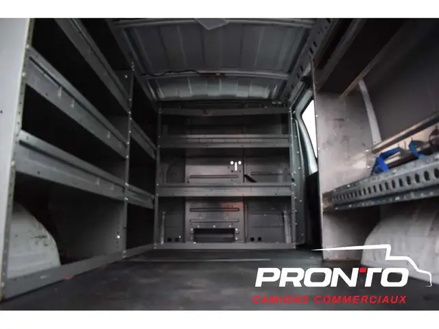 2017 GMC Savana Cargo Van 2500  4.8L V8  FULL RACK  Hitch - Photo 8