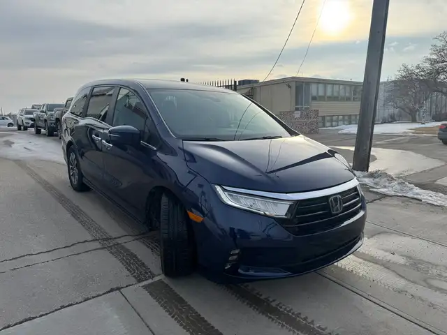 2022 Honda Odyssey EX-L - Photo 3