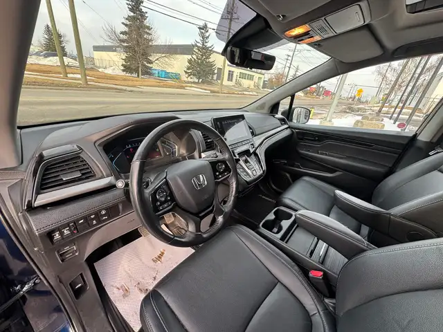 2022 Honda Odyssey EX-L - Photo 7