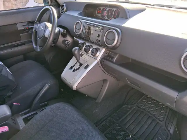 2009 Scion XB - Photo 10