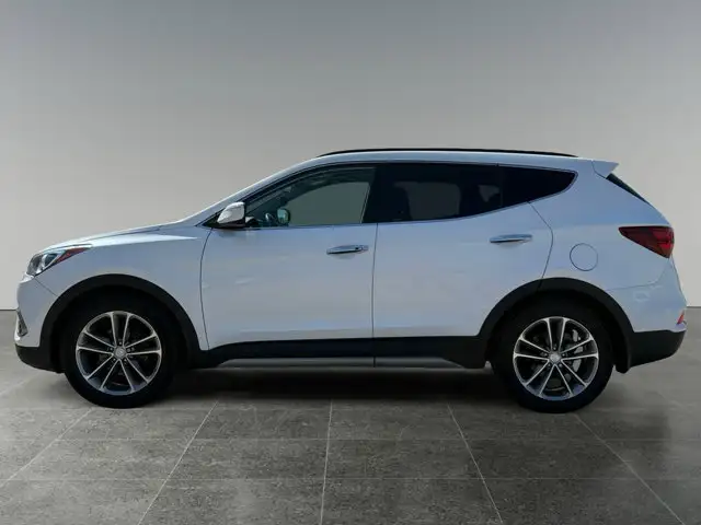 2018 Hyundai Santa Fe Sport SE - Photo 2