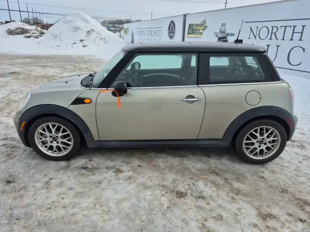 2008 MINI Cooper - Photo 2