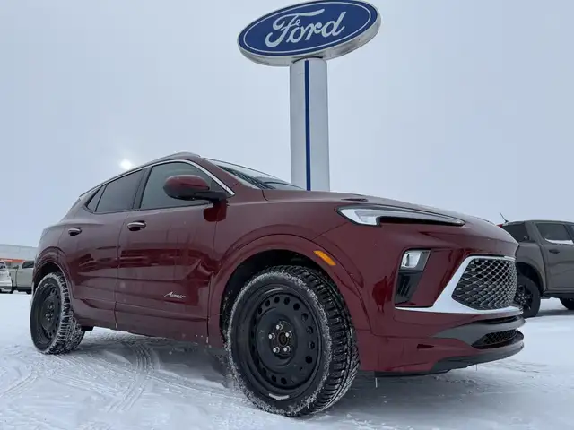 2024 Buick Encore GX Avenir AWD / LOADED! / 2 SETS OF TIRES & WH