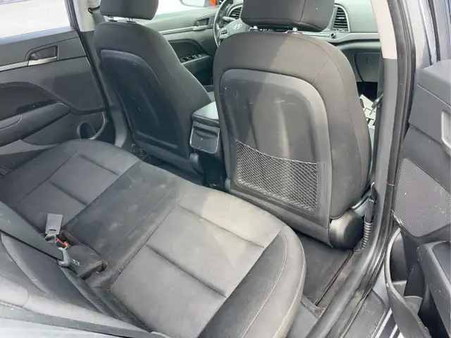 2017 HYUNDAI ELANTRA SE - Photo 27