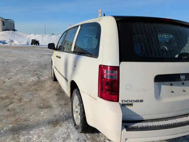 2010 Dodge Grand Caravan - Photo 4