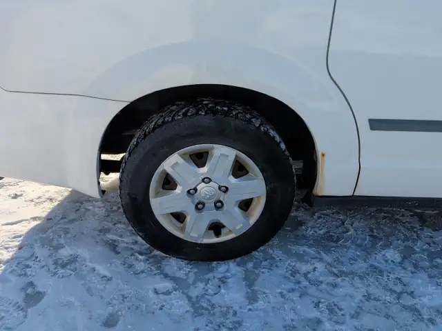 2010 Dodge Grand Caravan - Photo 11