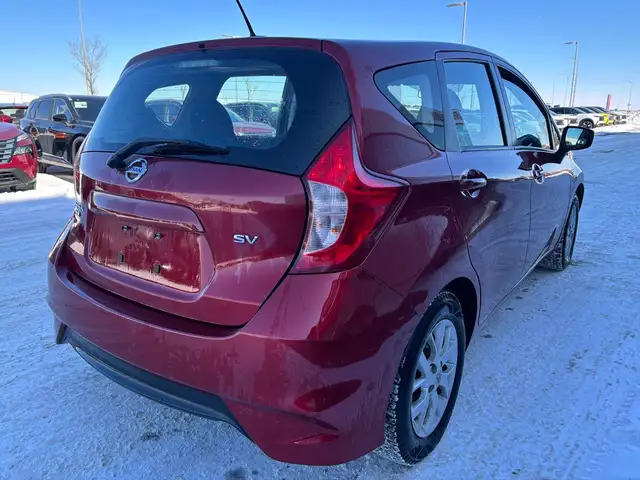 2017 Nissan Versa Note SR 1.6 • Heated Seats - Photo 7