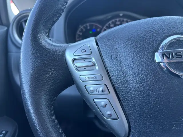 2017 Nissan Versa Note SR 1.6 • Heated Seats - Photo 15