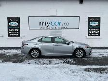 2022 Toyota Camry SE - Photo 2