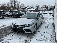 2022 Toyota Camry SE - Photo 6